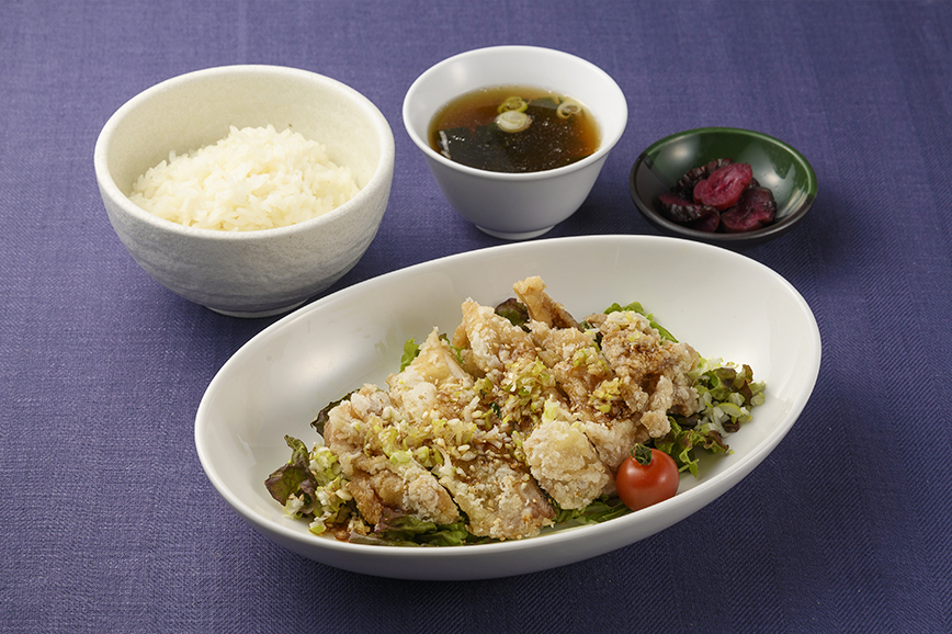 一枚肉の油淋鶏定食